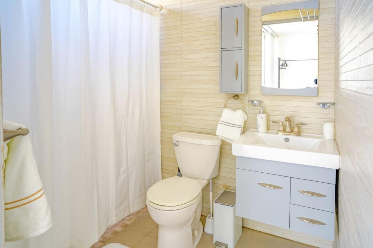 Aquaville Dorado Moderna A Studio 7 Екстер'єр фото